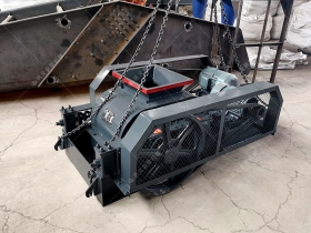 2PG400X400小型對輥榴莲成人APP安卓下载發往山東鄹平破碎焦炭