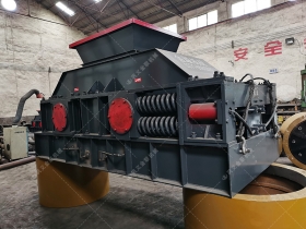 2PG1200x800型對輥榴莲成人APP安卓下载發往湖北武漢